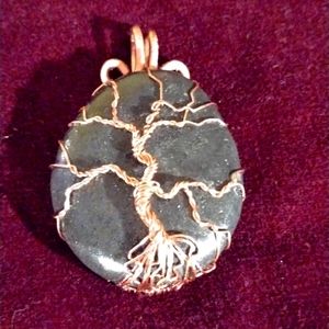 Green stone tree of life pendant